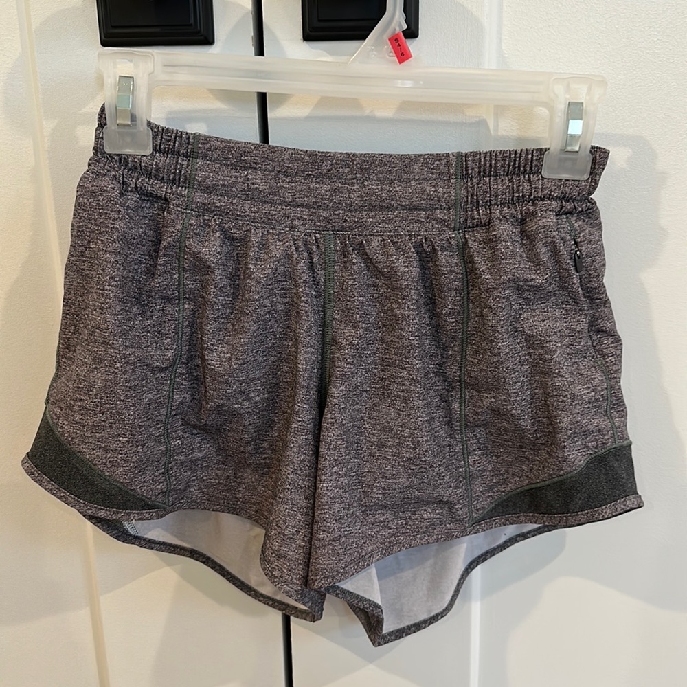 Lululemon Hotty Hot Low-Rise Lined Short 4"